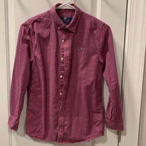 Vineyard Vines button down shirt